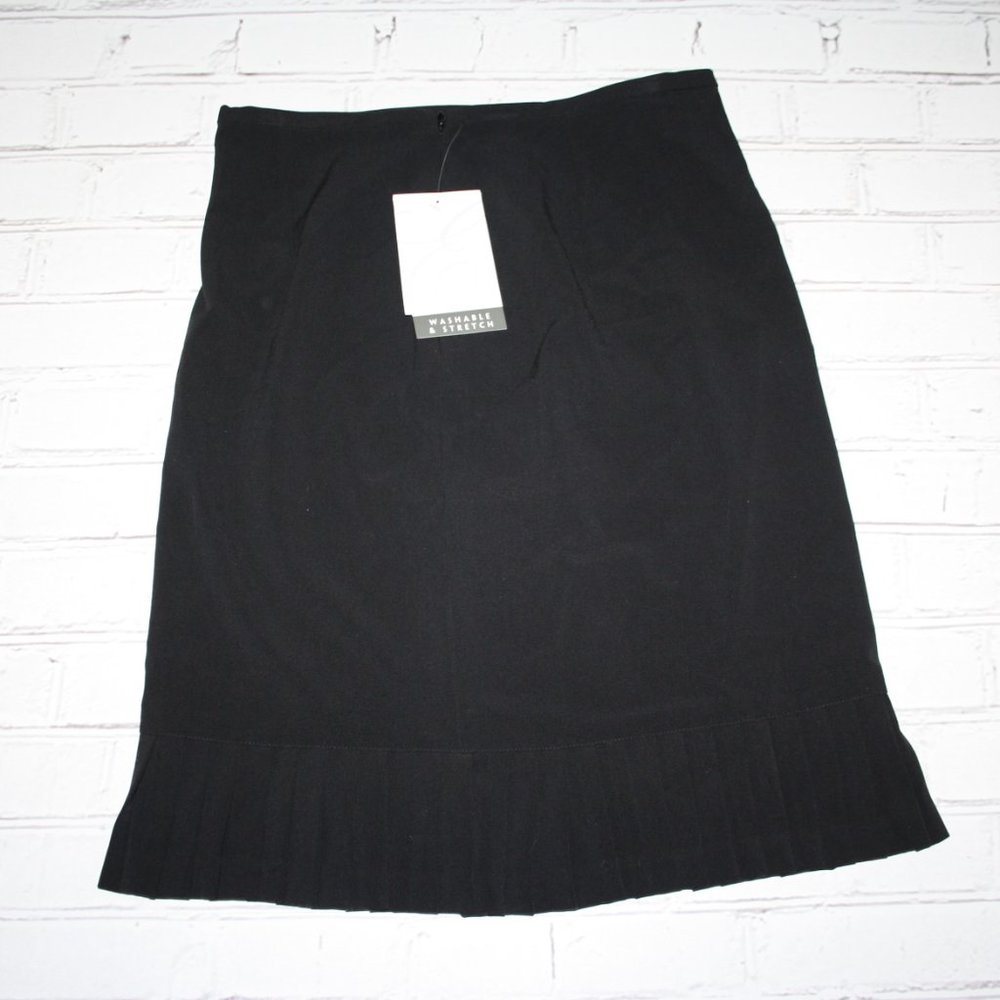 🖤 EMMA & JAMES BLACK STRETCH SKIRT 🖤